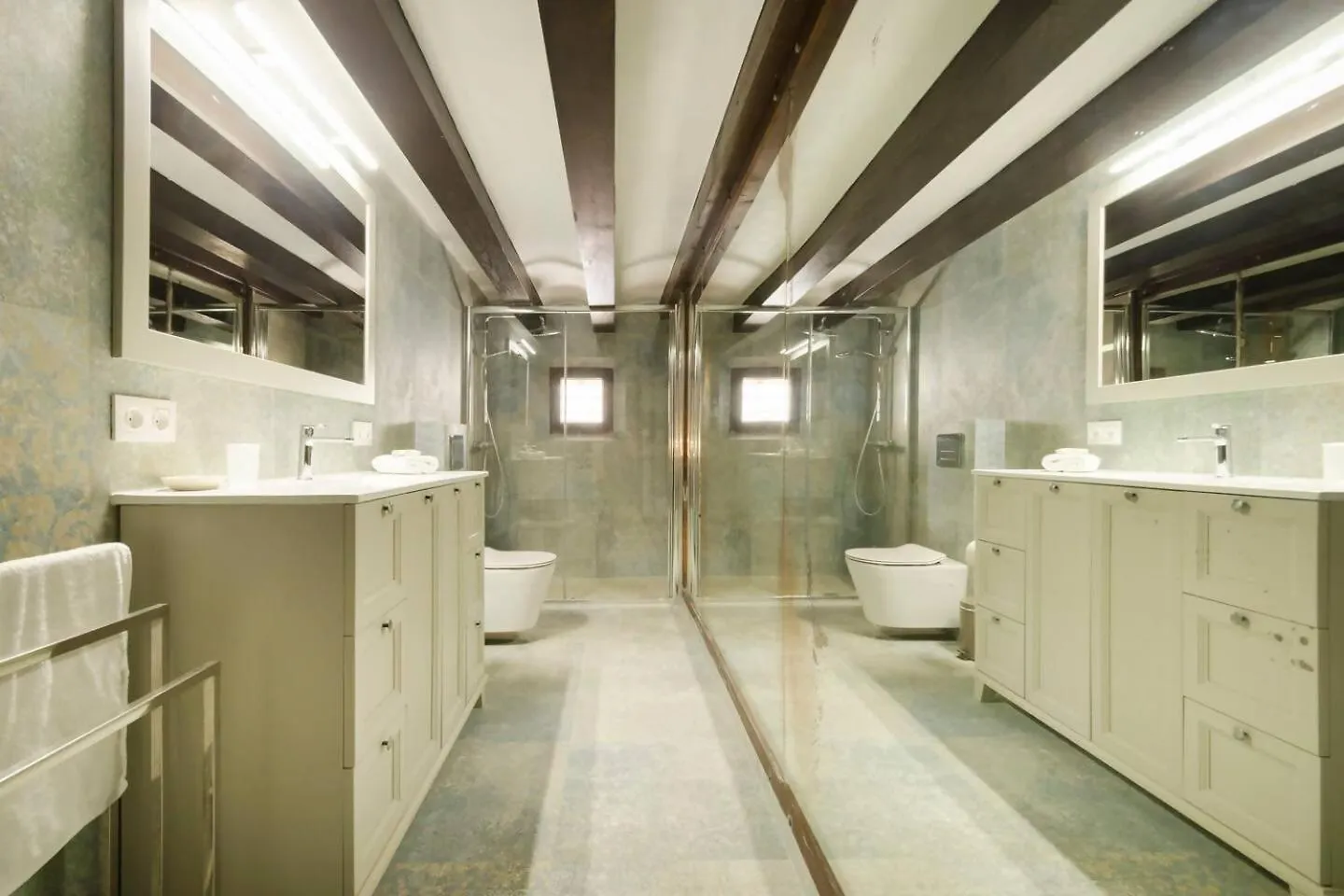 Casa Historica Con Piscina Sauna Y Jacuzzi Lloseta 0*,  Spain