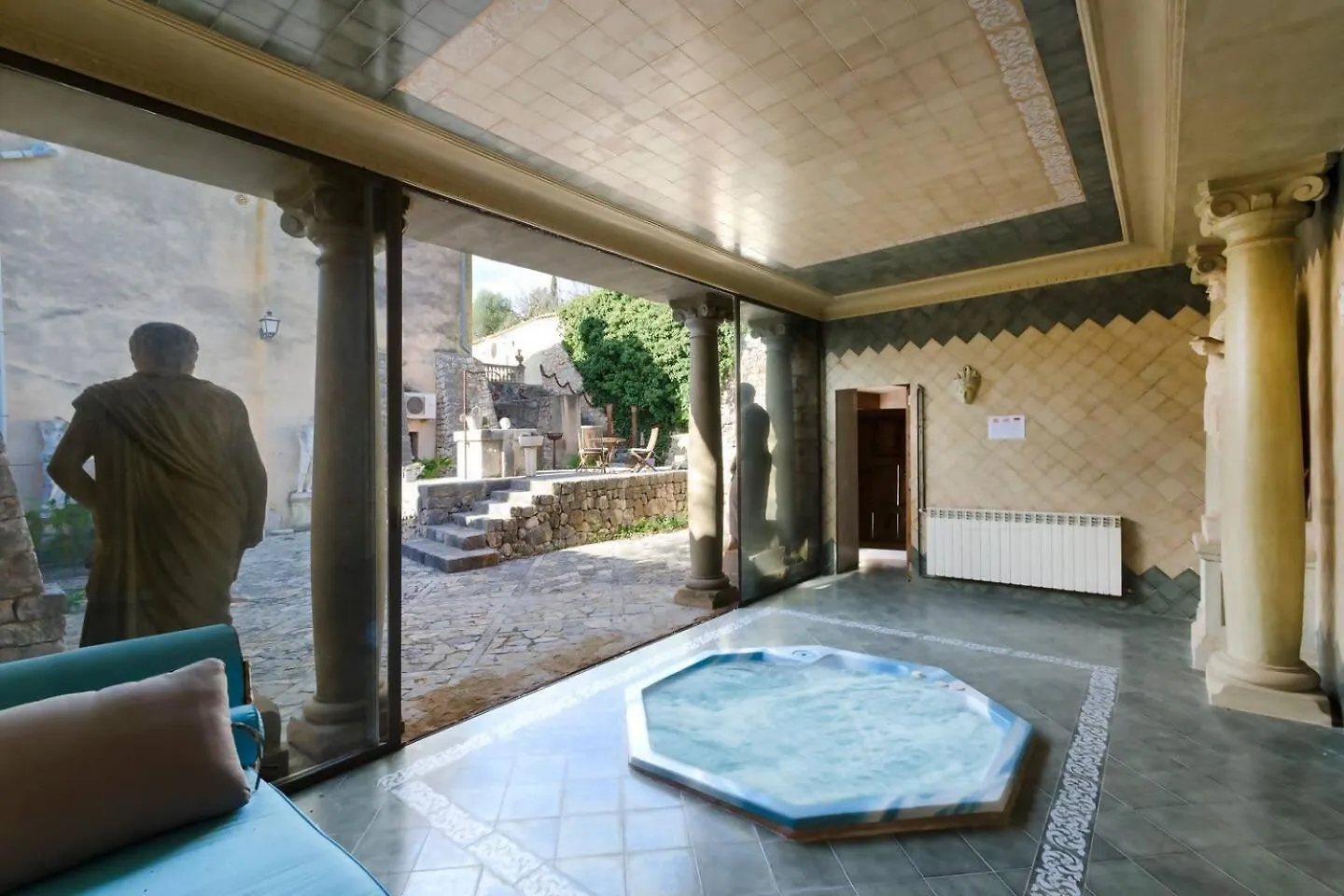 Casa Historica Con Piscina Sauna Y Jacuzzi Lloseta 0*,
